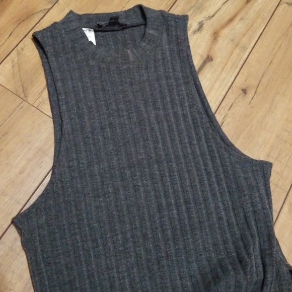 Express dress - Picture 5 of 9